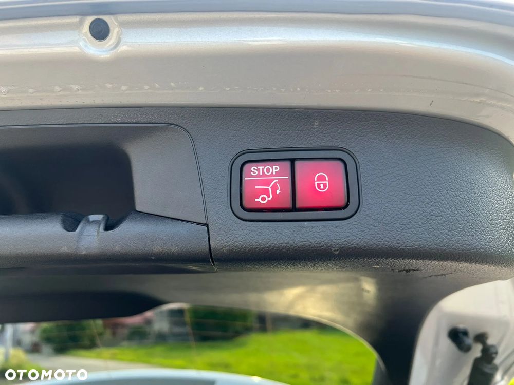 Mercedes-Benz EQA 250 66.5kWh Electric Art - 8