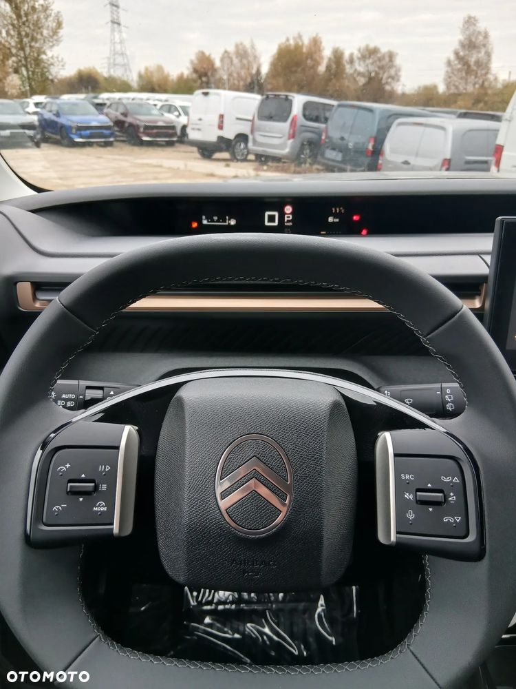 Citroën C3 Aircross 1.2 mHEV Plus S&S eDCT6 - 9