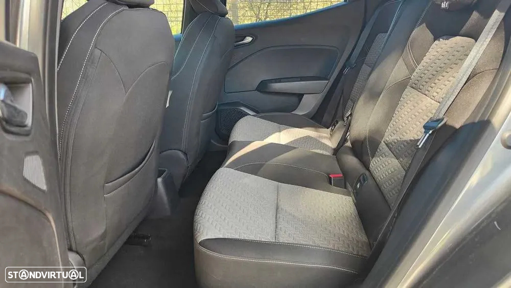 Renault Clio 1.0 TCe Techno - 6