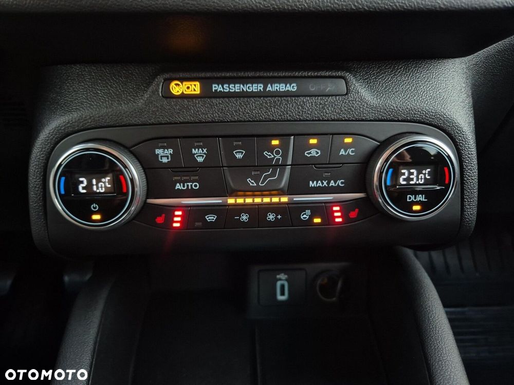 Ford Focus 1.5 EcoBlue Titanium - 22