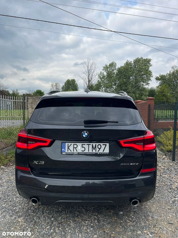 BMW X3 xDrive20d - 33