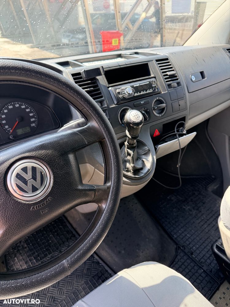 Volkswagen Transporter - 8