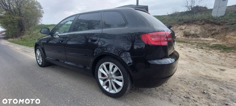 Audi A3 Sportback - 12