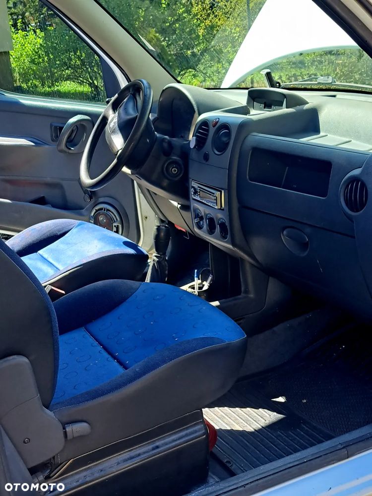 Peugeot Partner Combi 1.4 - 12