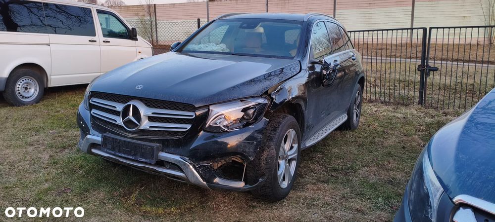Mercedes-Benz GLC 220 d 4Matic 9G-TRONIC Exclusive - 2