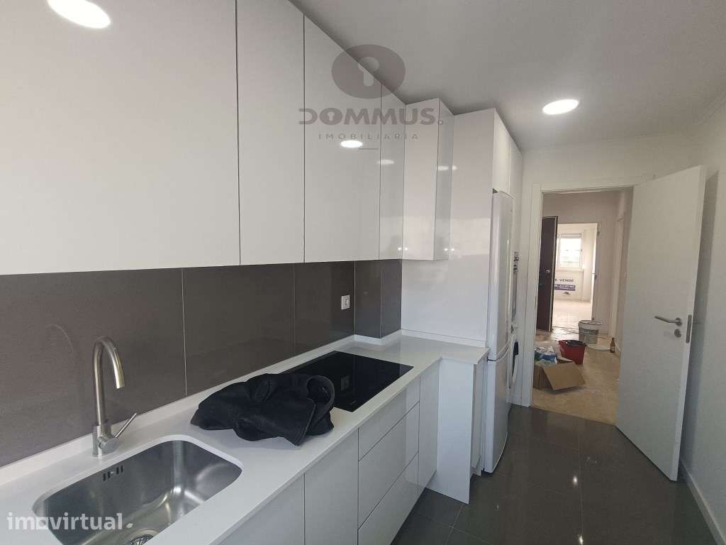 Apartamento T3 totalmente remodelado na Amadora - Grande imagem: 4/26