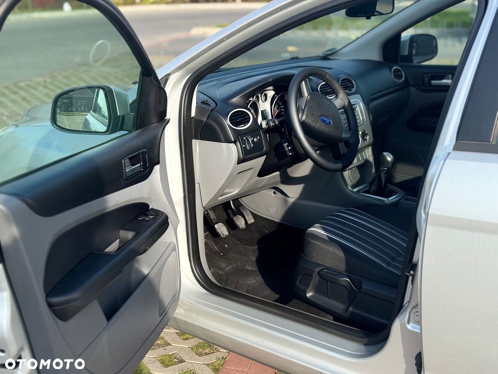 Ford Focus - 9
