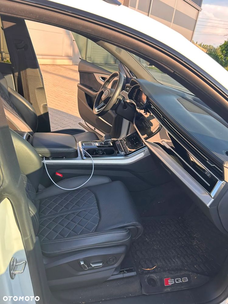 Audi SQ8 TFSI quattro tiptronic - 24