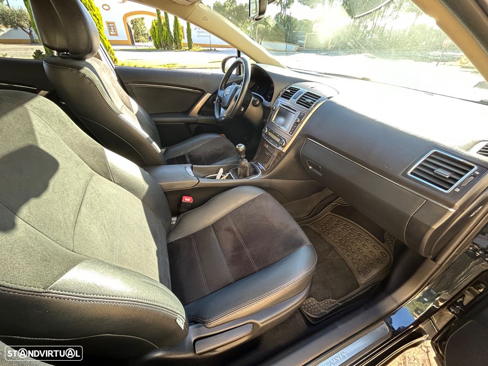 Toyota Avensis SW 2.0 D-4D Luxury - 5