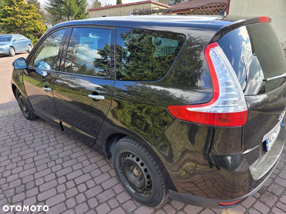 Renault Grand Scenic - 2
