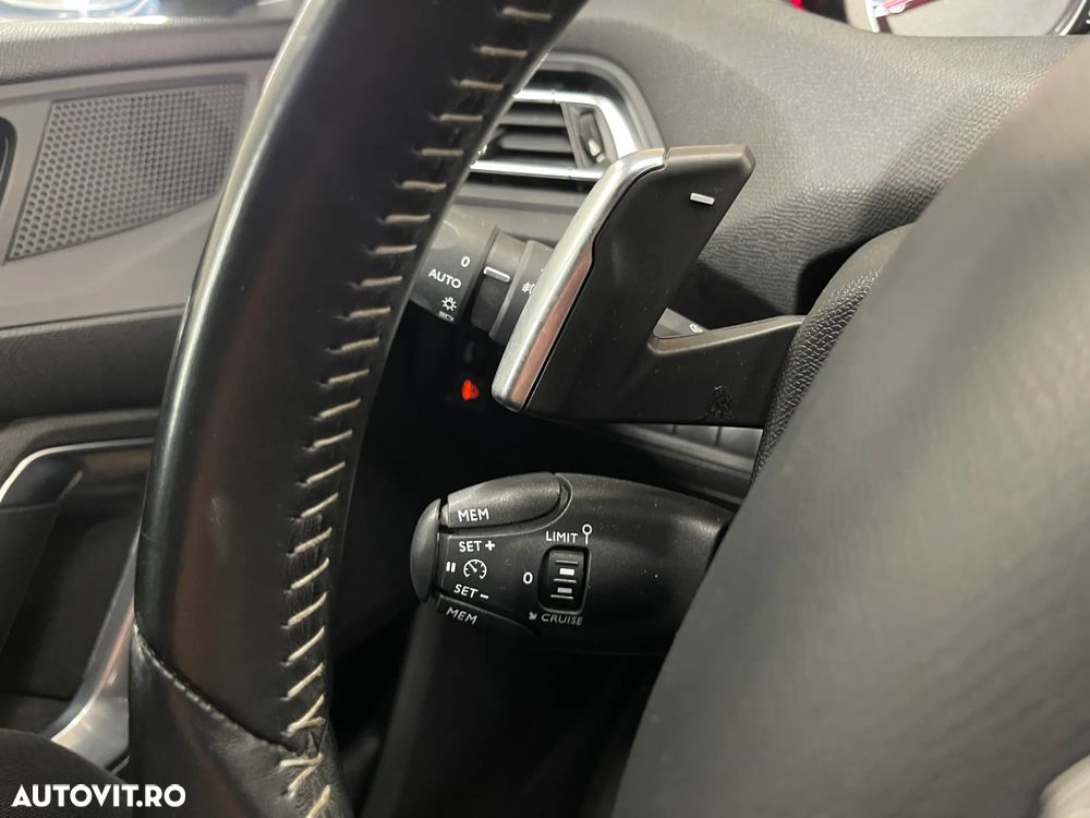 Peugeot 308 1.5 BlueHDi FAP STT EAT8 Active Pack - 25