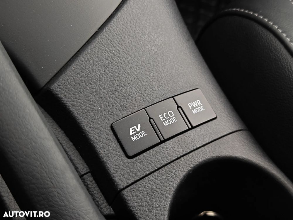 Toyota Auris 1.8 L VVT-i TS Hybrid Sol+ - 16