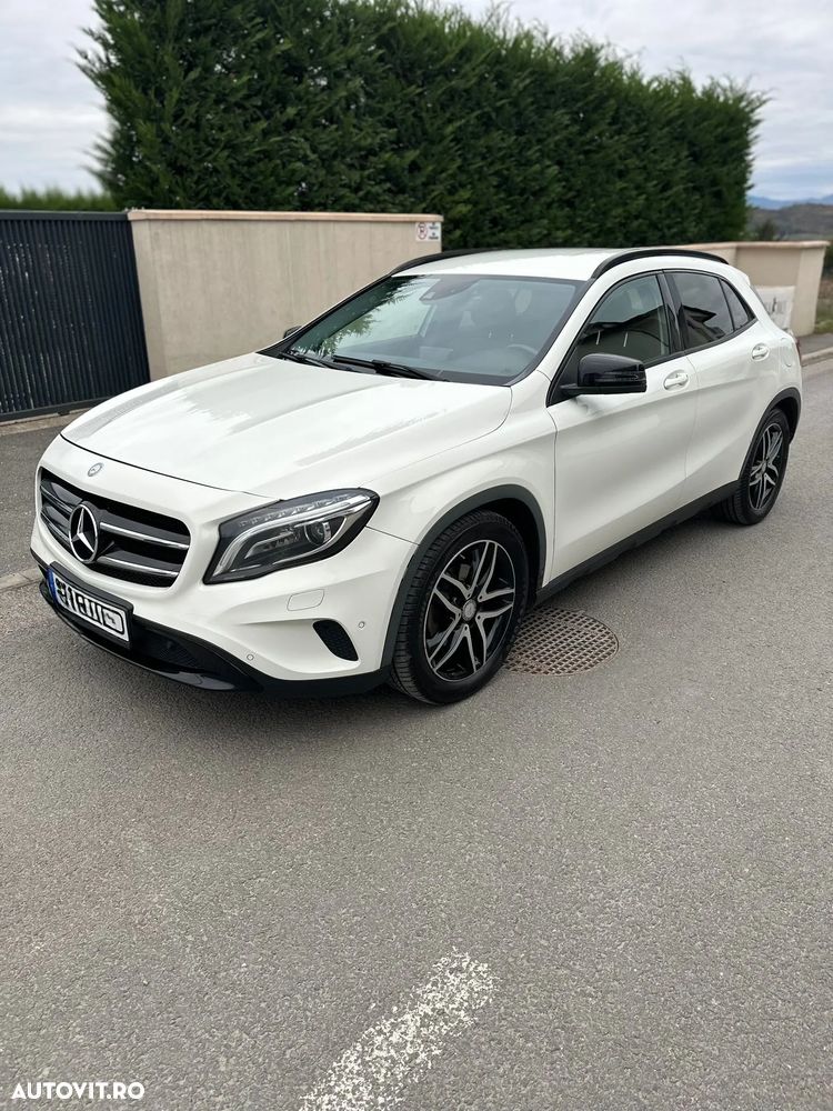 Mercedes-Benz GLA 220 d 4MATIC Aut. - 3