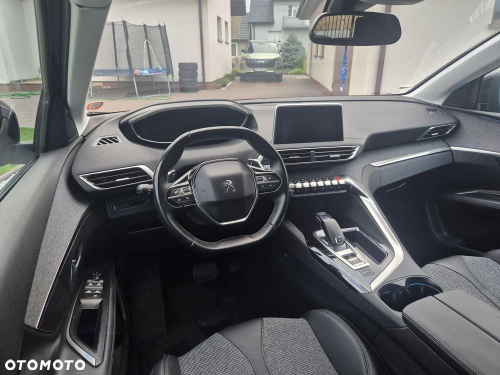 Peugeot 3008 - 16