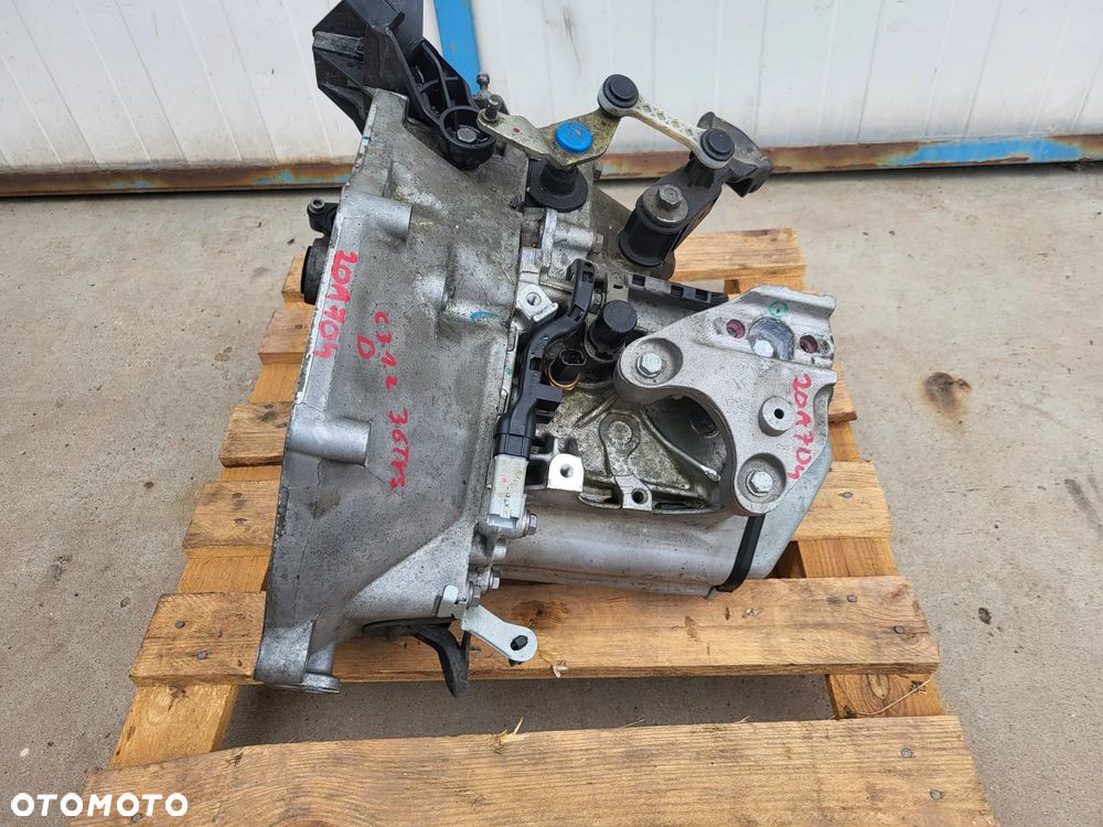 Skrzynia biegów 20A704 Citroen C3 III 1.2VTI - 3