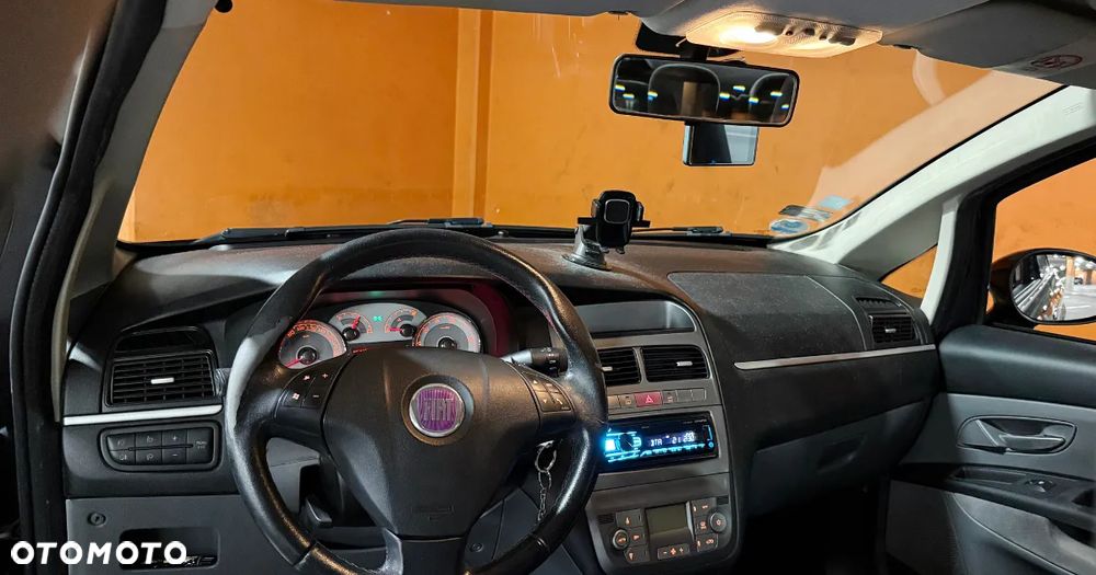 Fiat Linea 1.4 T-Jet 16V Emotion - 8