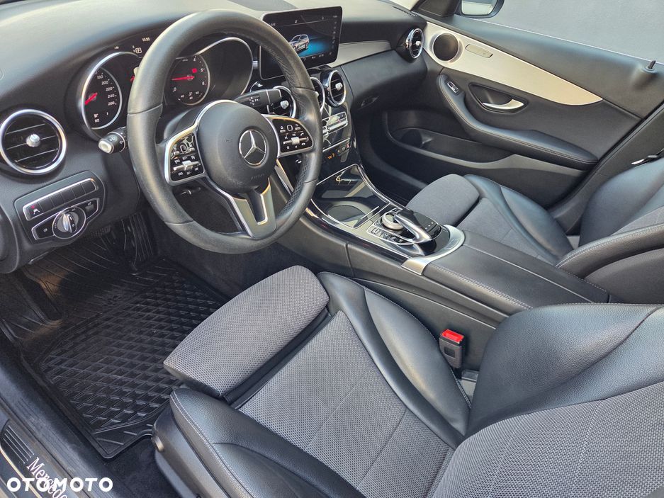 Mercedes-Benz Klasa C 220 d 9G-TRONIC - 8