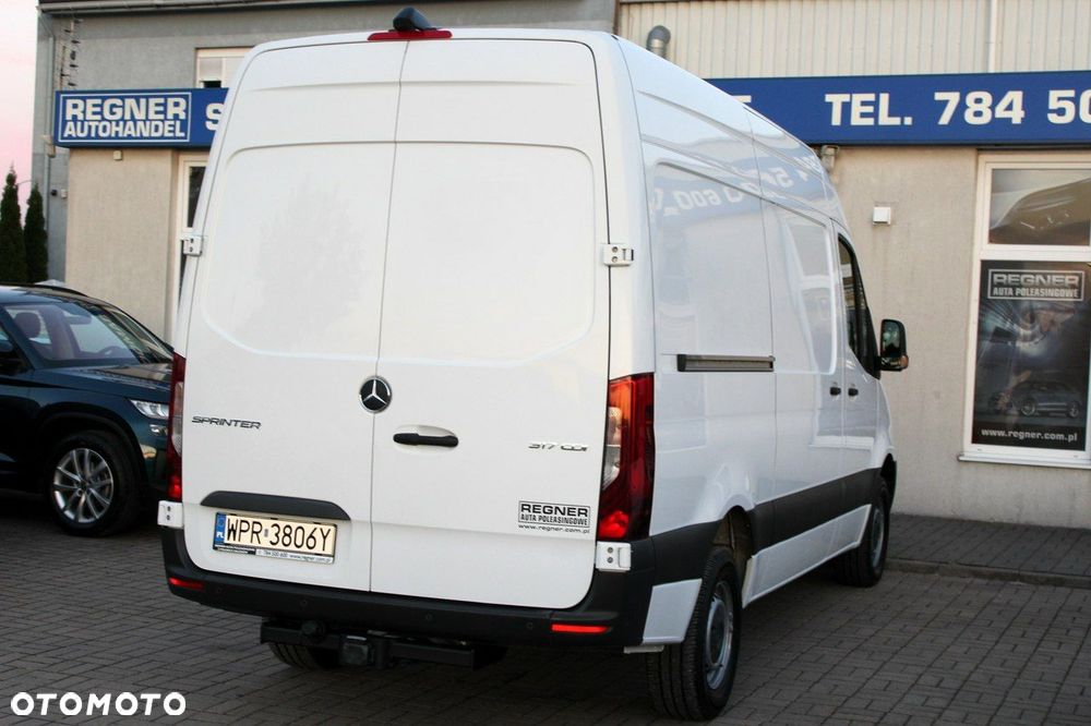 Mercedes-Benz Sprinter - 6