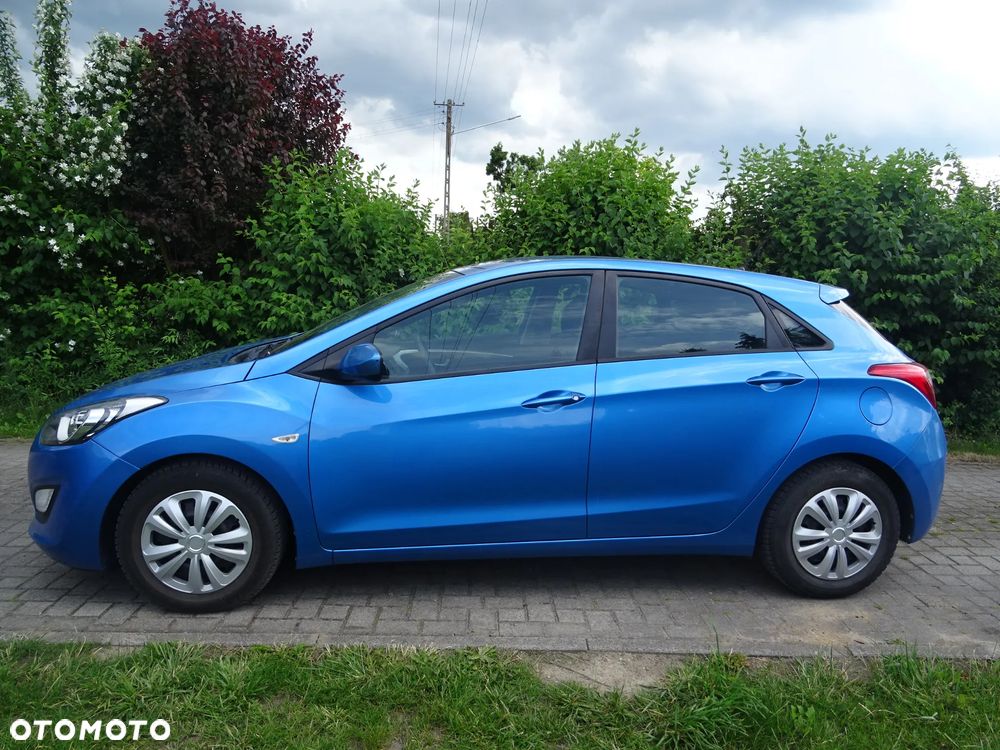 Hyundai i30 blue 1.6 CRDi Style - 4