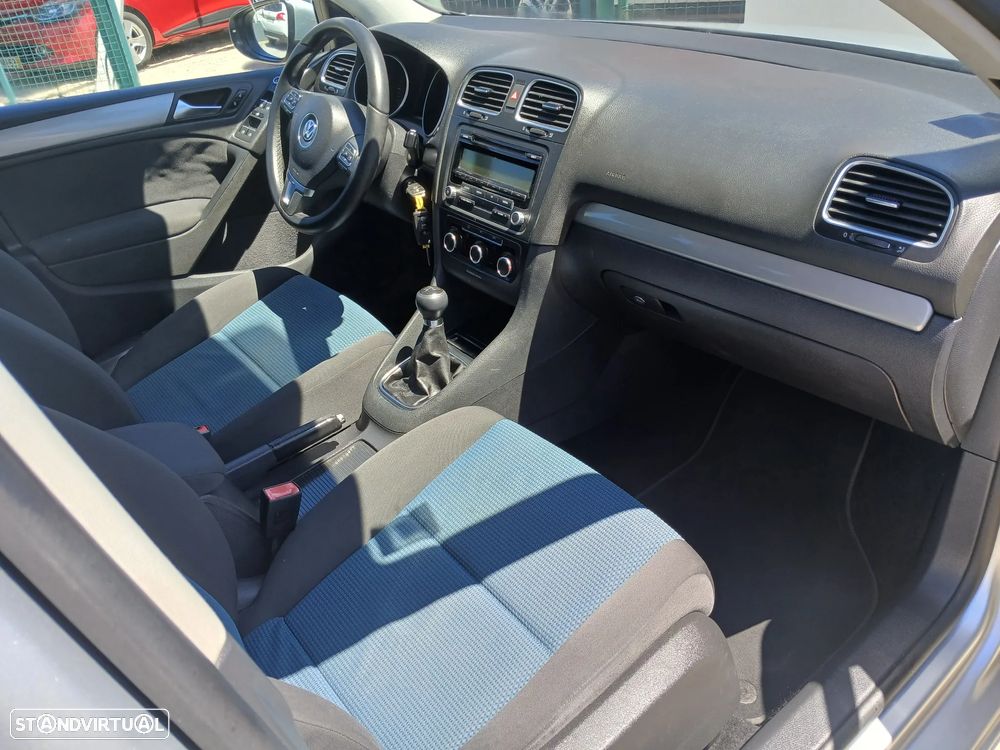 VW Golf 1.6 TDi Trendline BlueMotion - 25