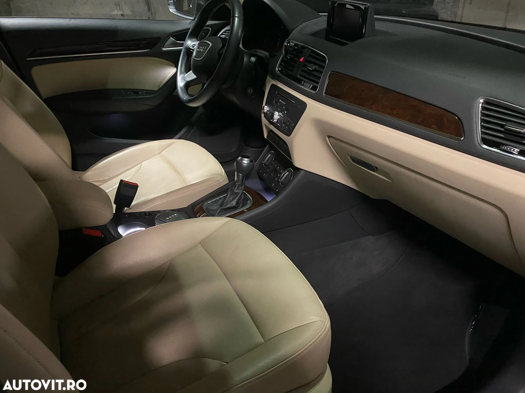 Audi Q3 1.4 TFSI Stronic - 8