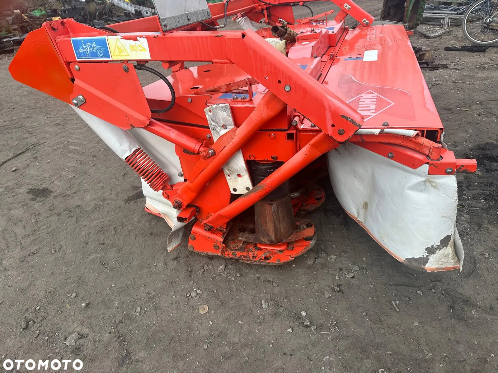 Kuhn GMD 802 F - 2