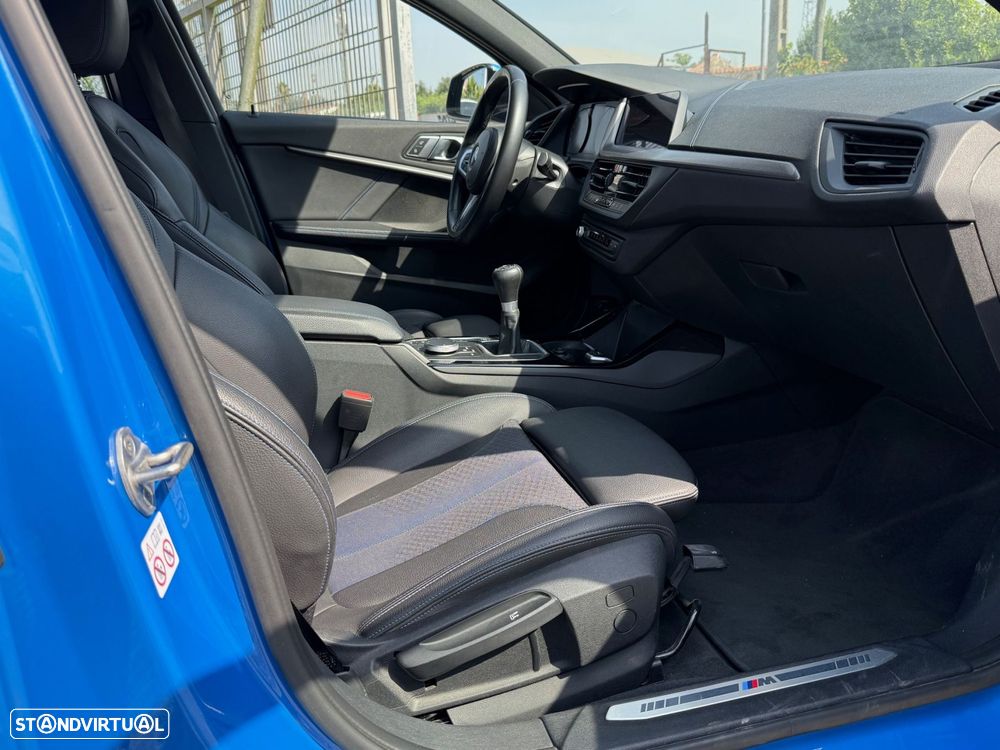 BMW 116 d Pack Desportivo M - 9