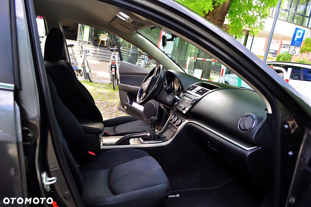 Mazda 6 2.2 CD Exclusive + - 8