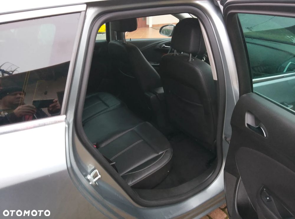 Opel Astra 1.6 D (CDTI) Start/Stop Business - 14