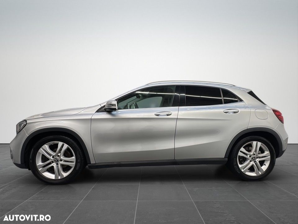 Mercedes-Benz GLA - 5