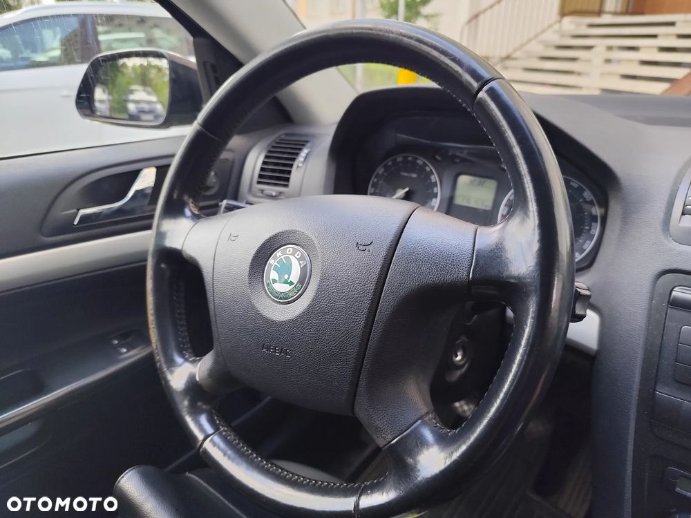Skoda Octavia 1.6 Combi - 5