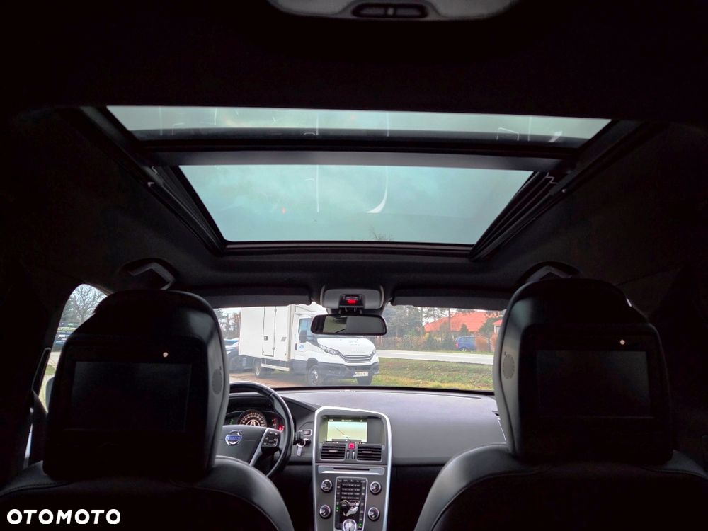 Volvo XC 60 D4 Geartronic Momentum - 11