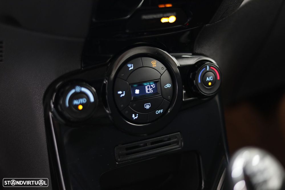 Ford Fiesta 1.5 TDCi Trend - 14