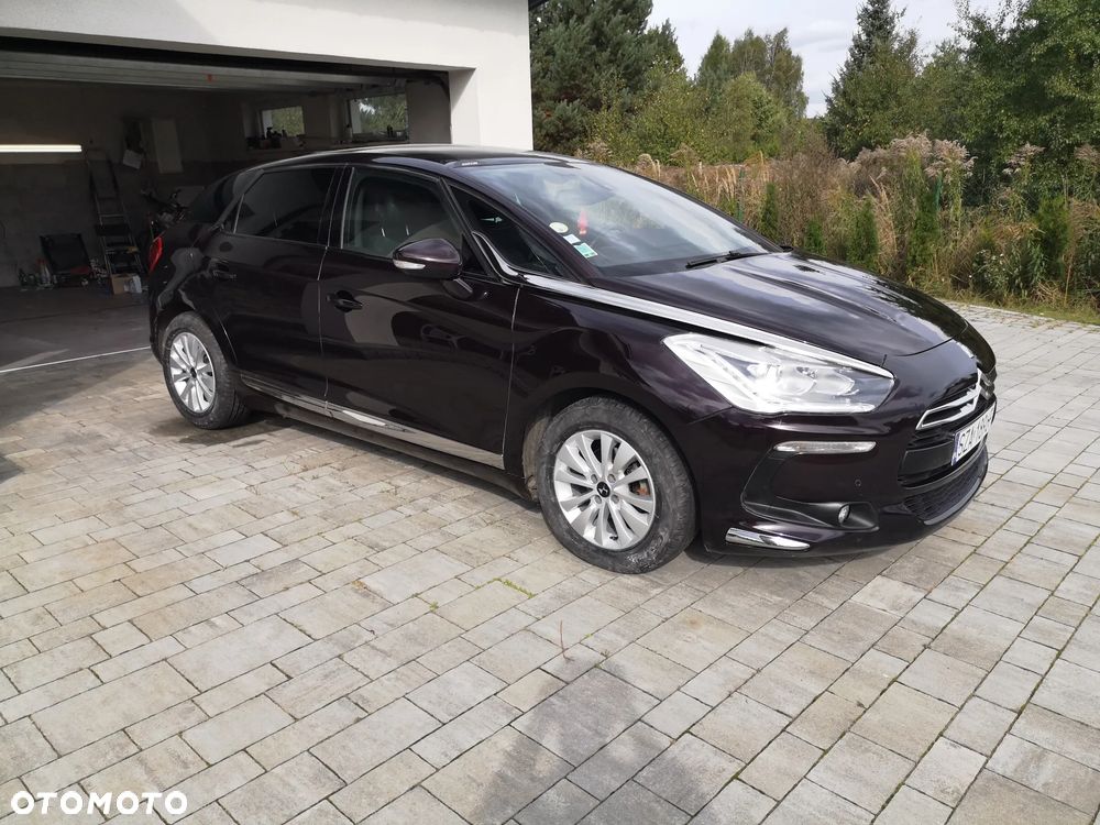 Citroën DS5 e-HDi 115 EGS6 SoChic - 1