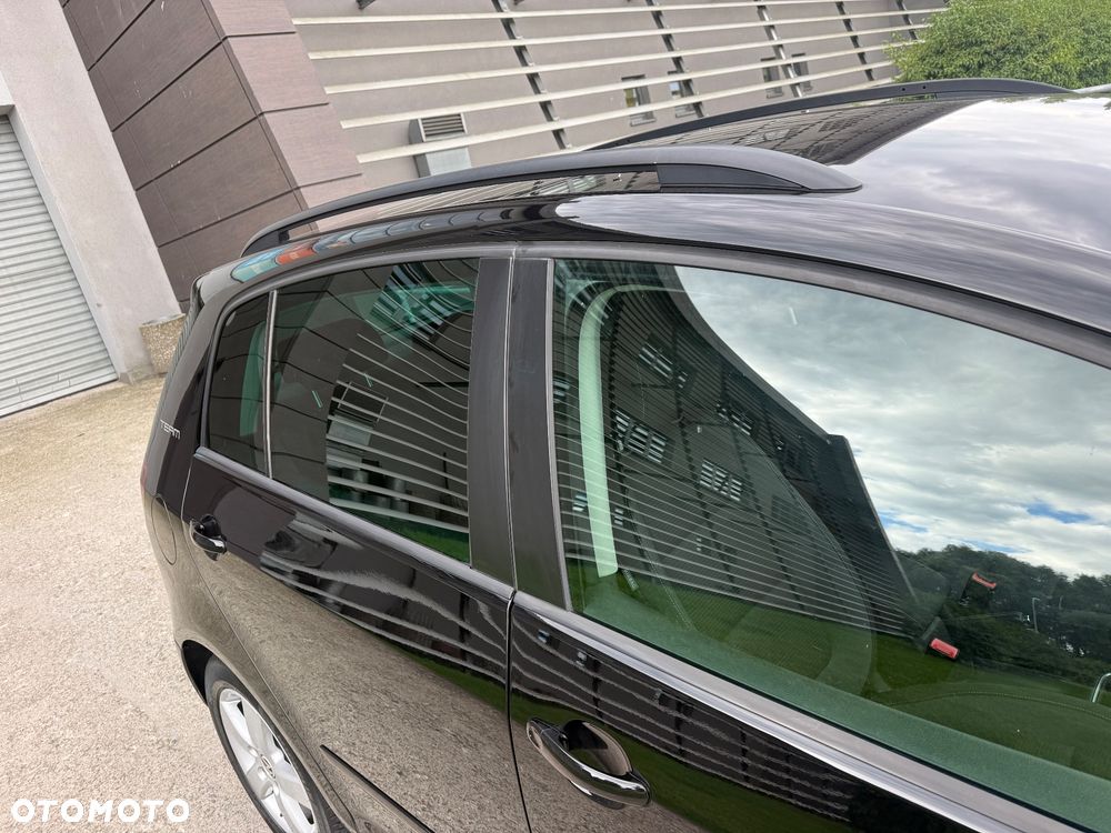 Volkswagen Golf Plus - 11