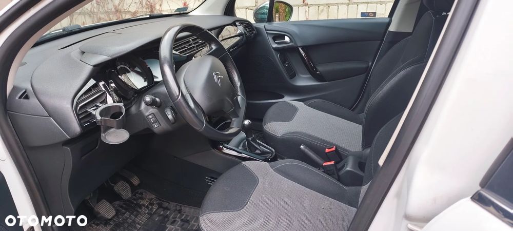 Citroën C3 1.2 PureTech Selection - 34