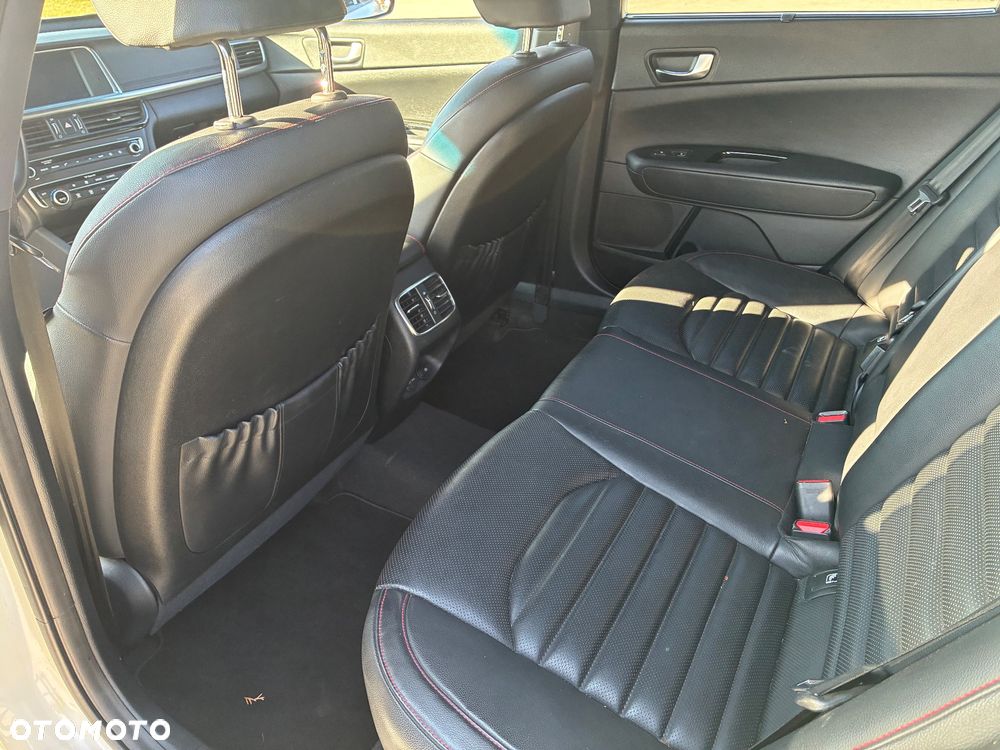 Kia Optima 2.0 T-GDI GT - 13