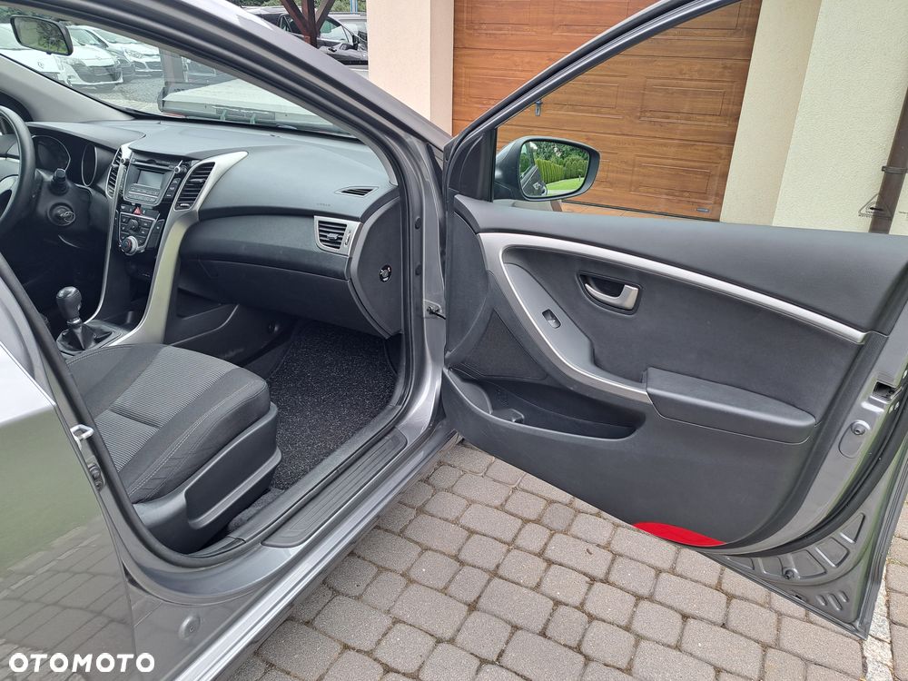 Hyundai i30 1.4 Advantage - 8