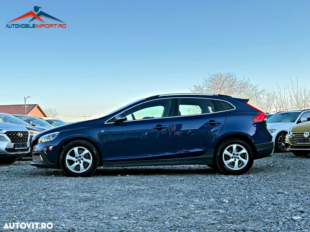 Volvo V40 Cross Country D3 Geartronic Ocean Race - 22