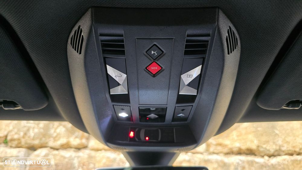 DS DS7 Crossback - 13
