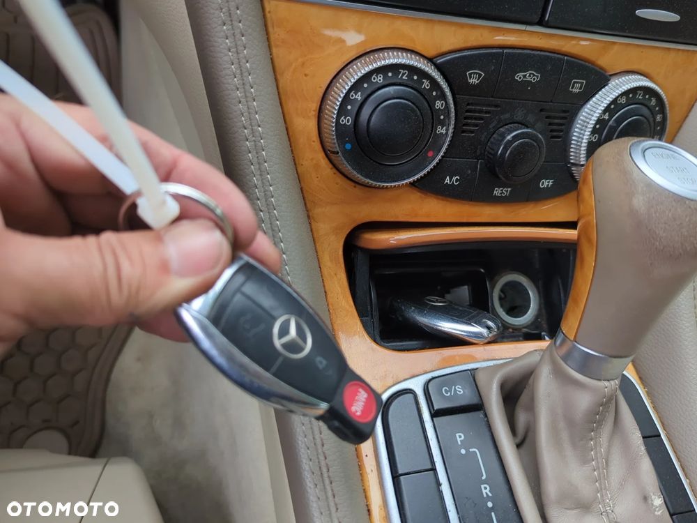 Mercedes-Benz SL - 22