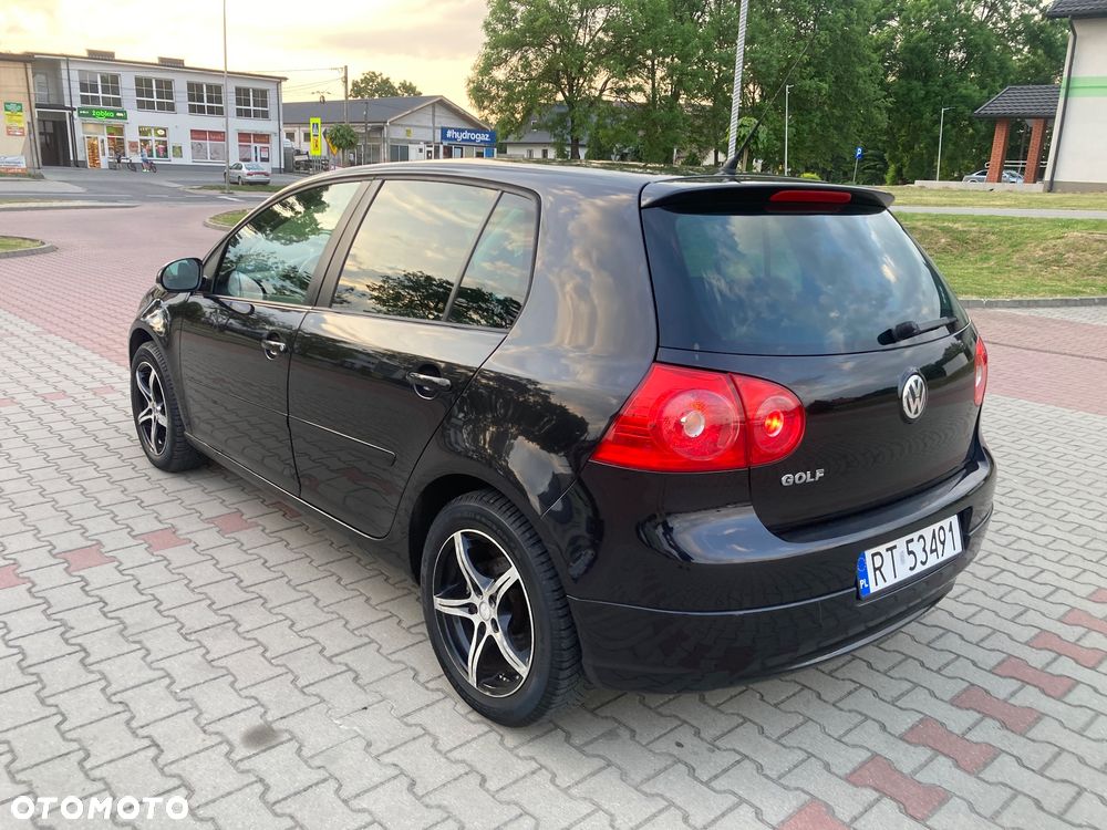 Volkswagen Golf 1.6 Comfortline - 4