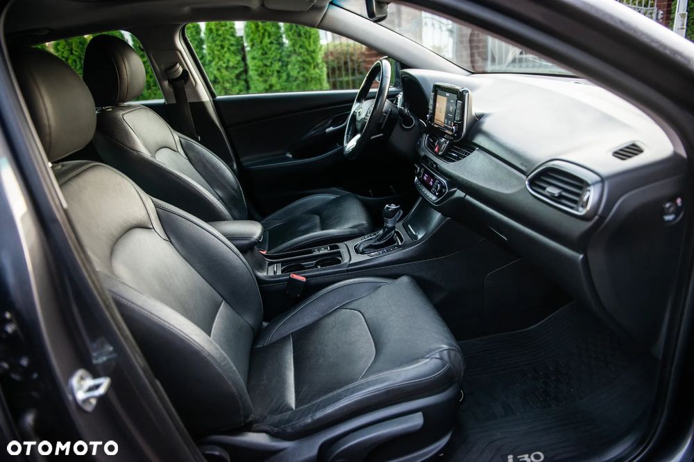 Hyundai i30 1.4 T-GDI DCT Fastback Premium - 28