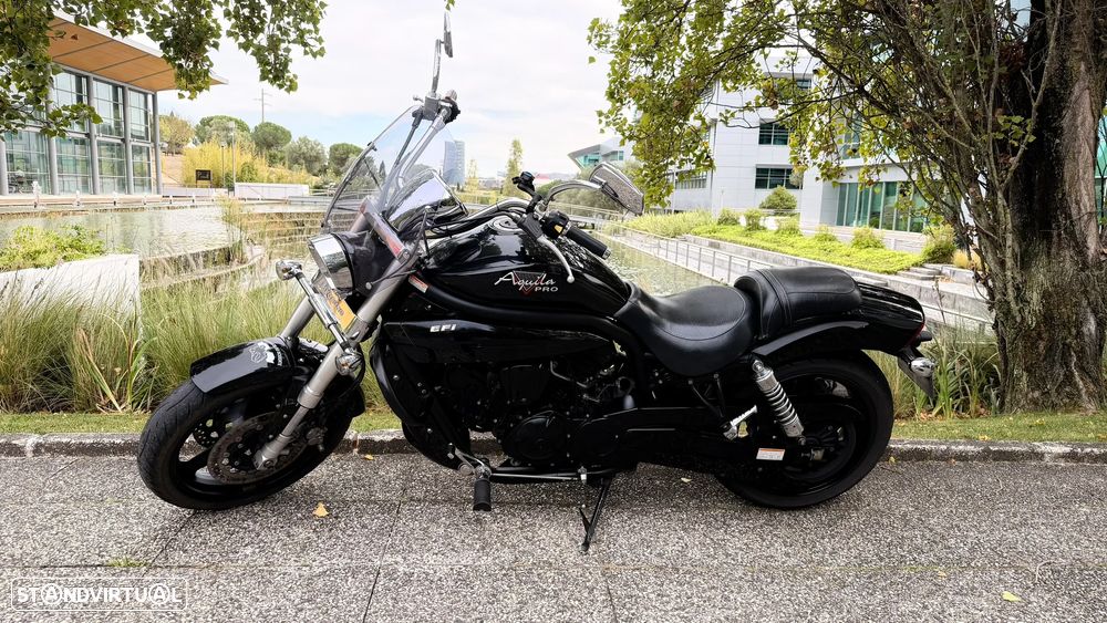 Hyosung Aquila GV650 PRO - 1