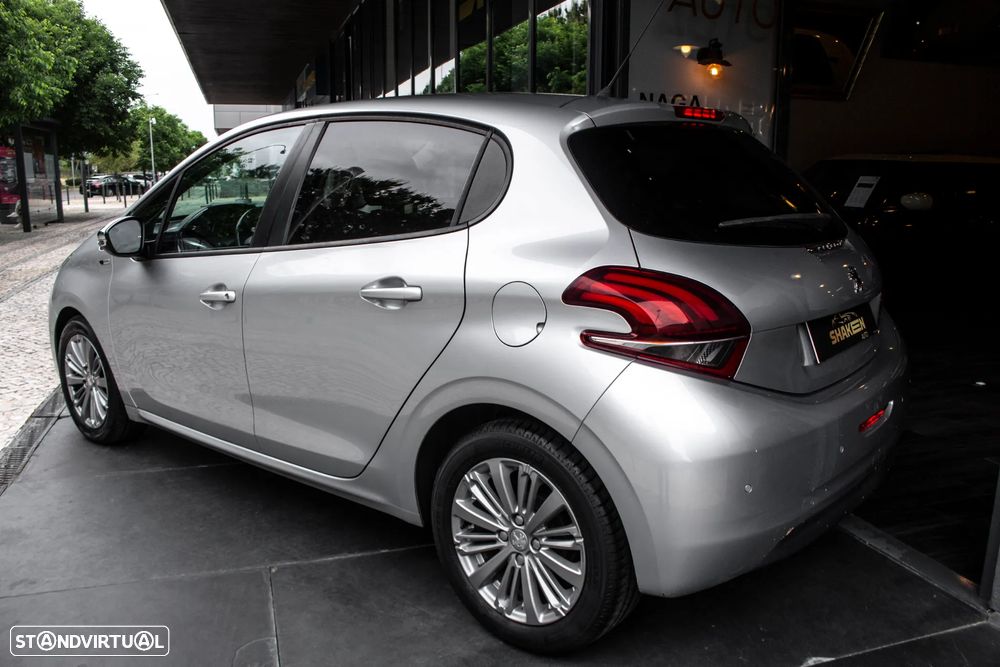 Peugeot 208 1.6 BlueHDi Active - 3