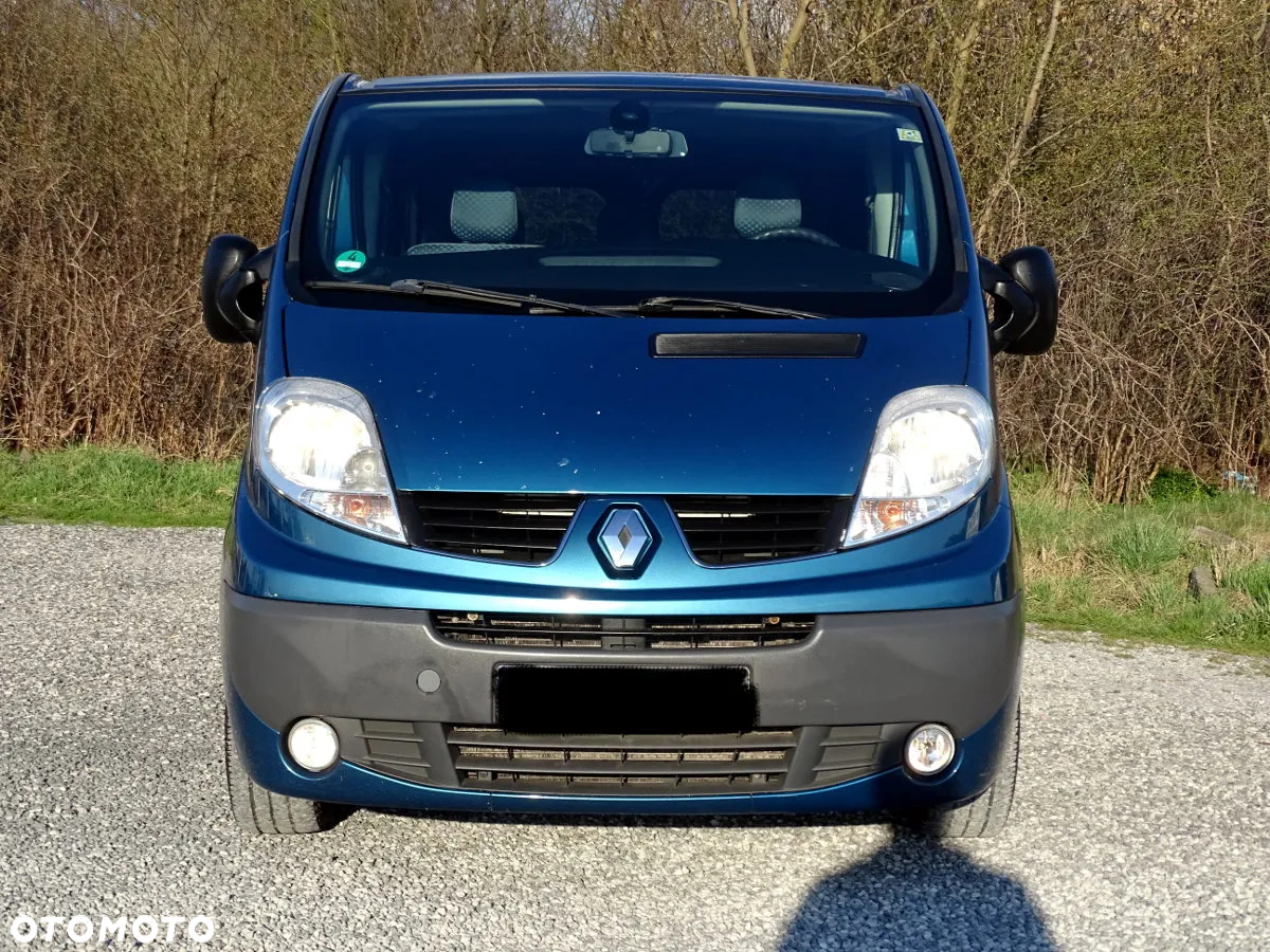 Renault Trafic L1H1 Passenger Quickshift - 2