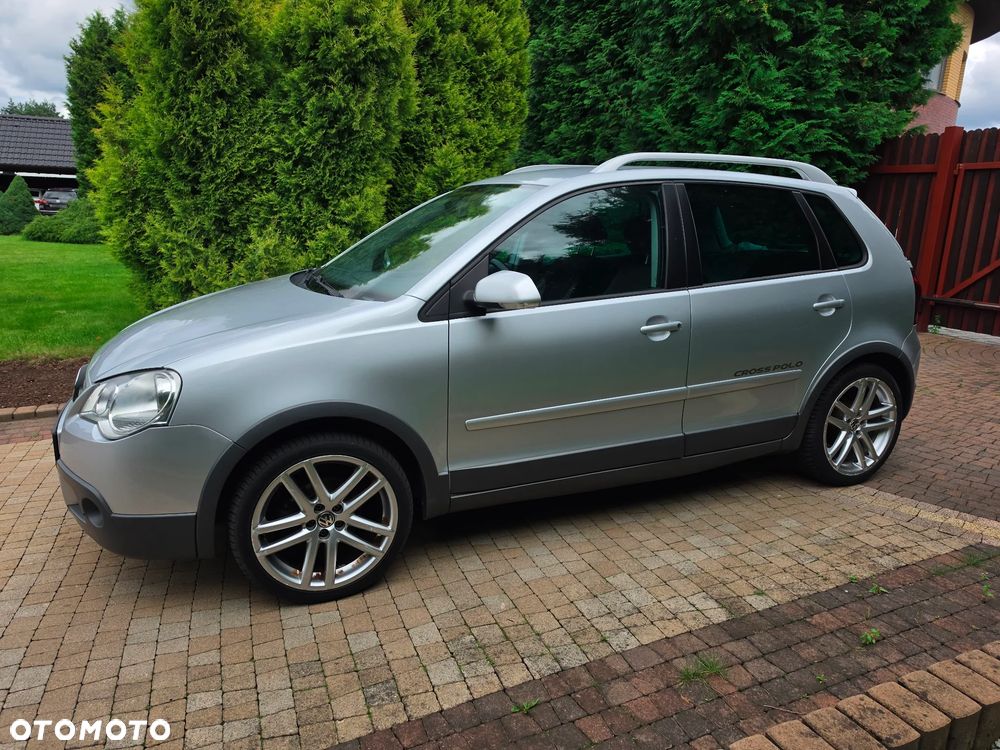 Volkswagen Polo - 2