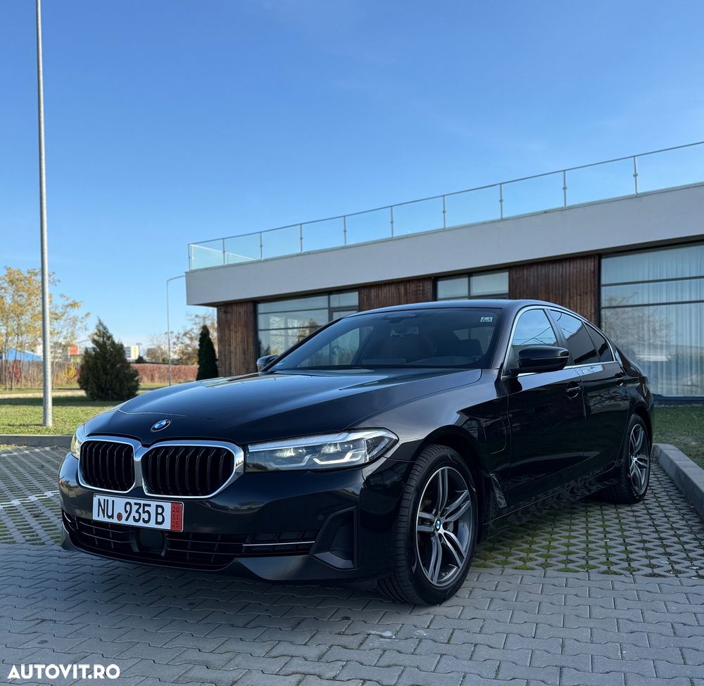 BMW Seria 5 520i AT MHEV - 1