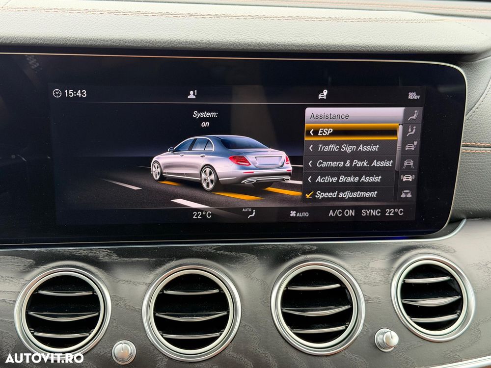 Mercedes-Benz E 300 9G-TRONIC AMG Line - 34