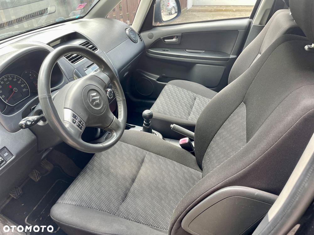 Suzuki SX4 1.6 GS / Premium - 5